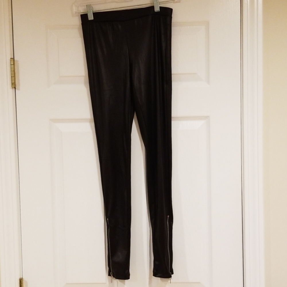 Miley Cyrus Zippered Leggings
